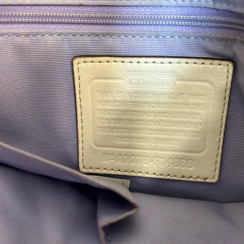 Coach Rowan File Bag - Picture 16 of 16